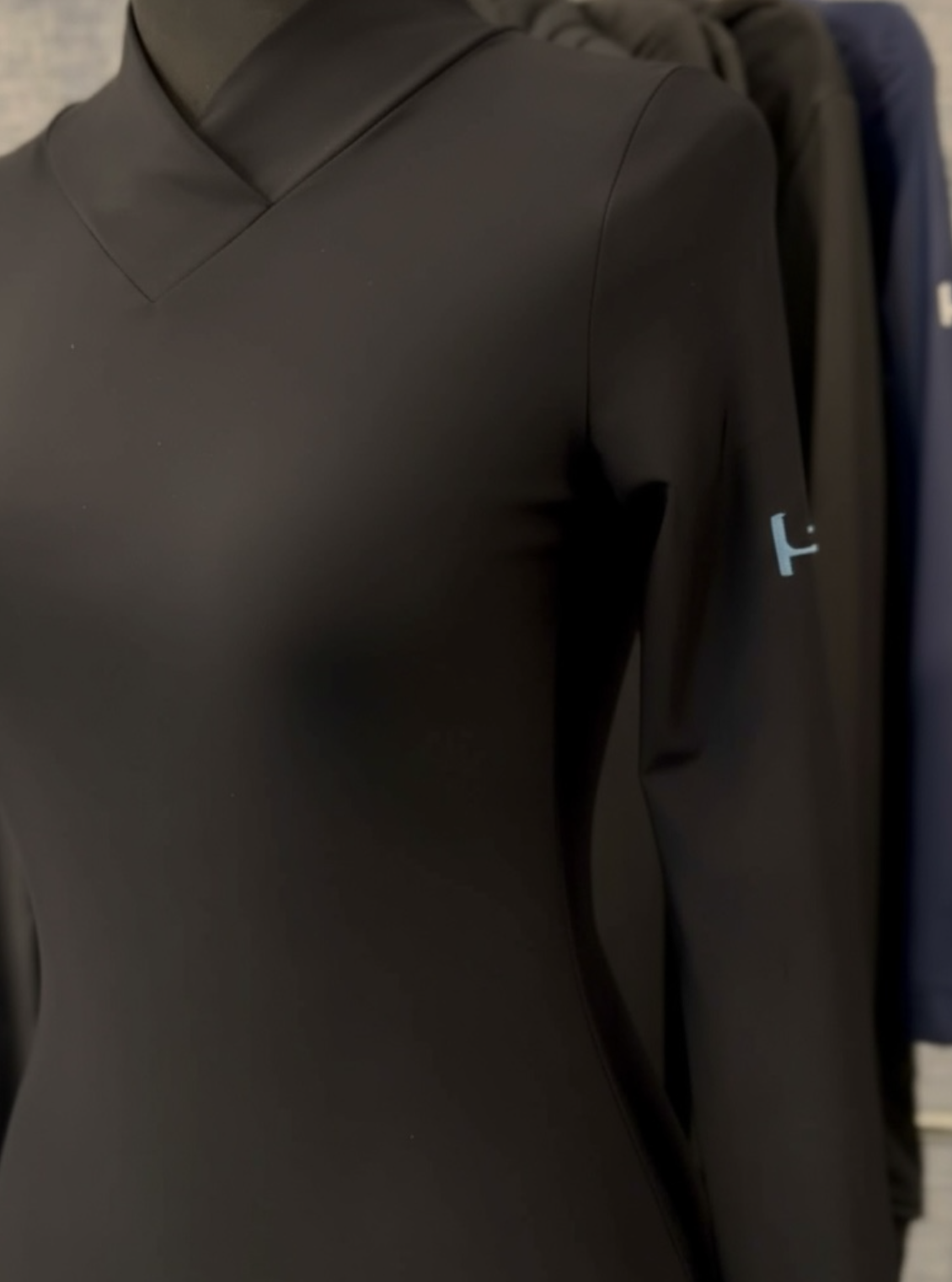 Elevated Standard Top-Black